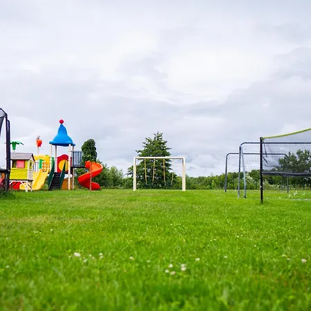 Morena House Nyaraló *